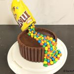 Gravity cake aux M&M’s – www.sucreetepices.com